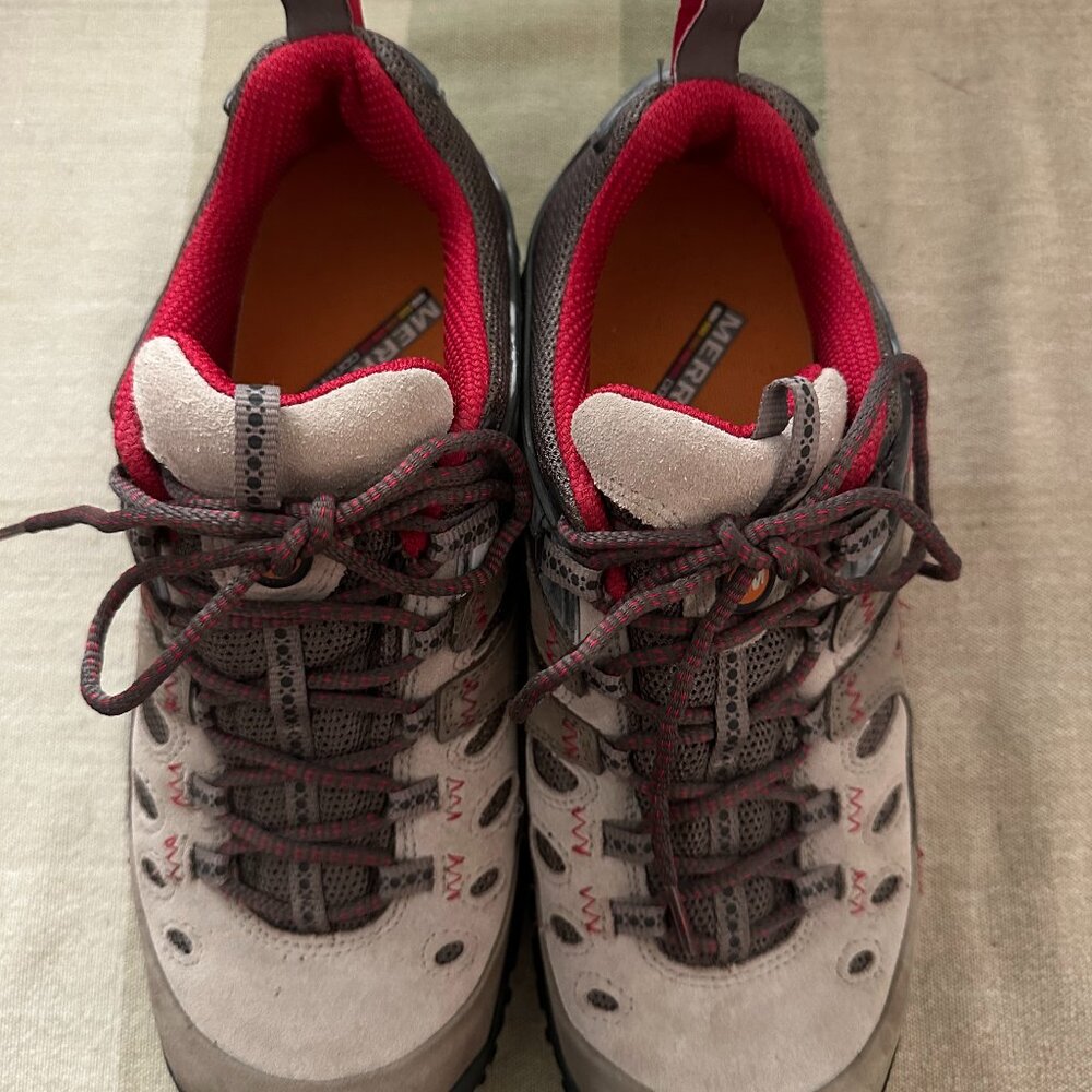Women's Merrell Chameleon Hiking Shoe - REAL photos NOT AI